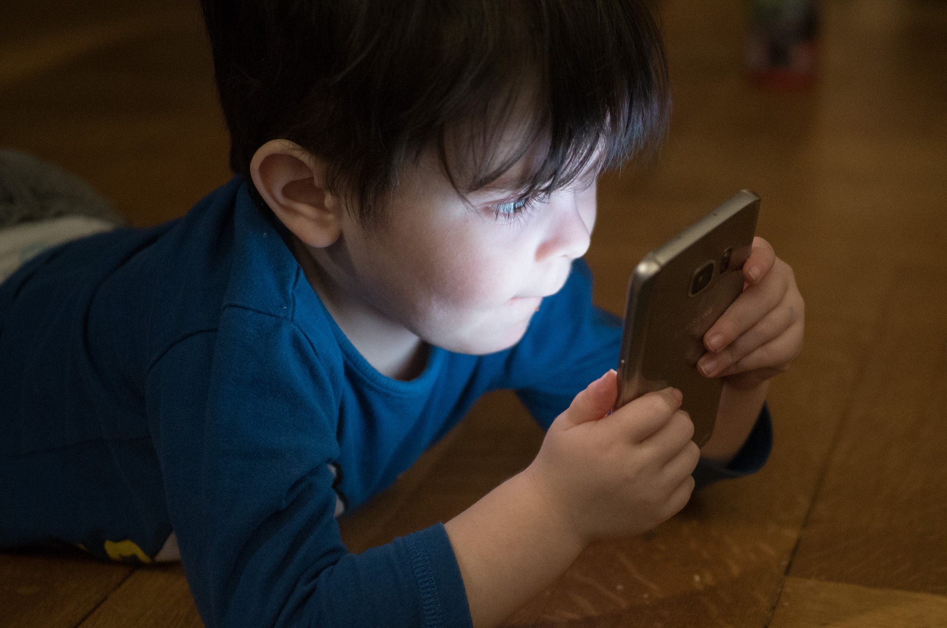 boy with phone